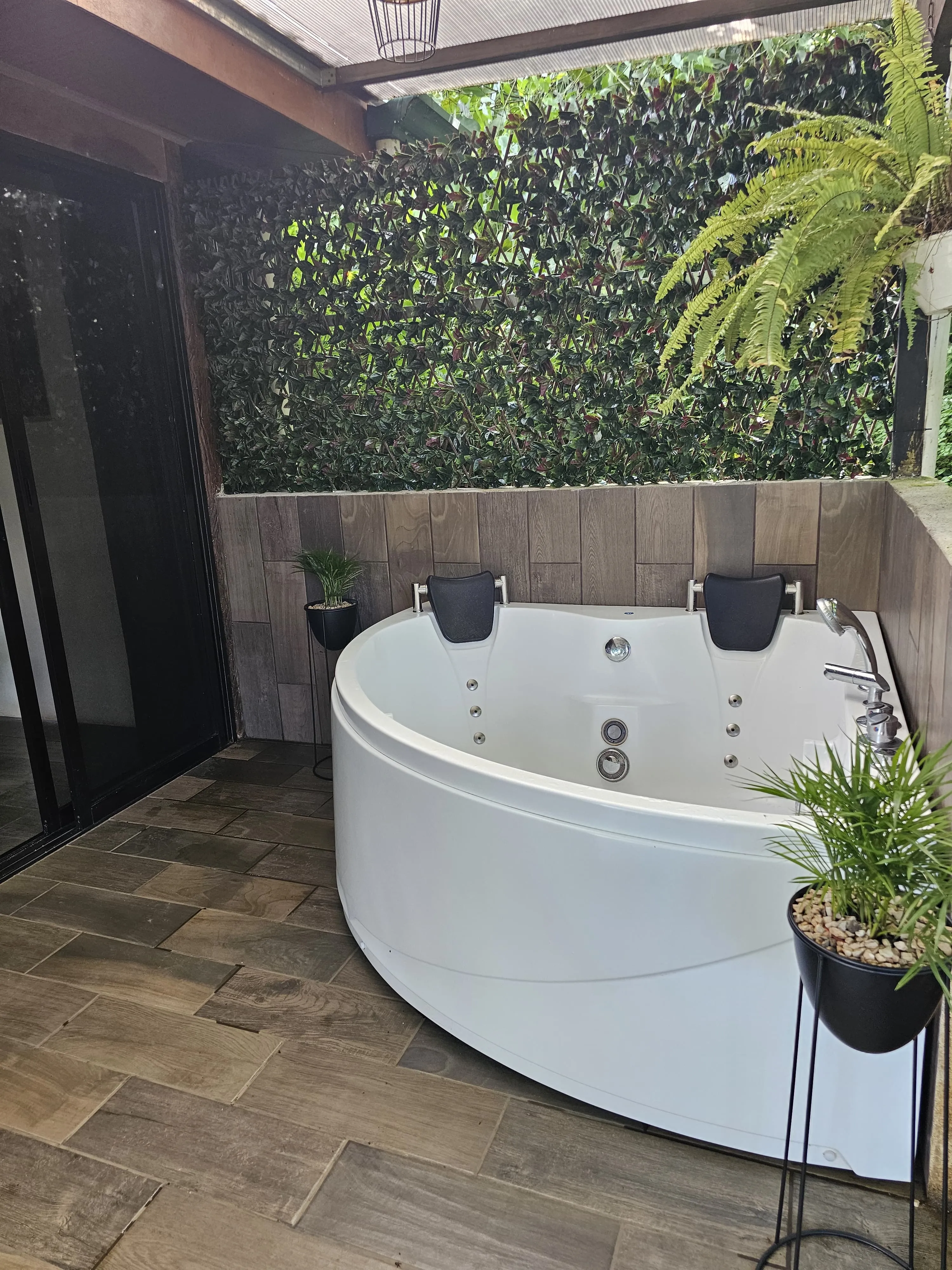 Jacuzzi Experience